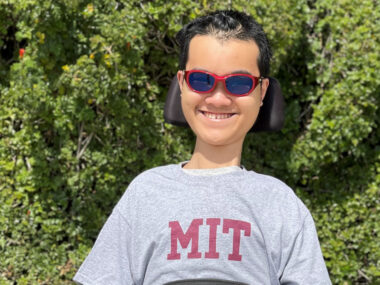 SMA teenage at MIT | SMA News Today | Ben Lou with MIT t-shirt